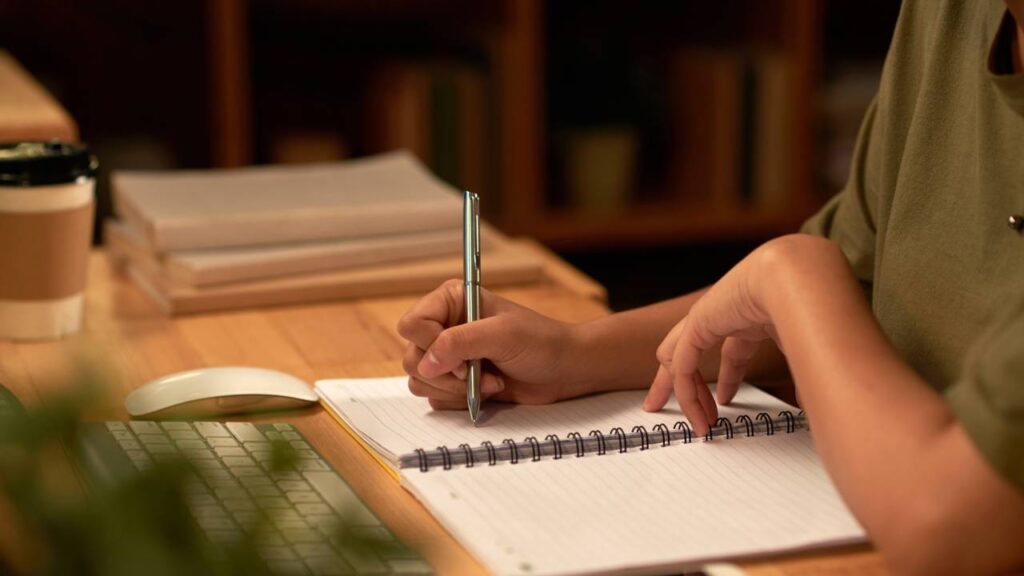 Dicas para ser uma pessoa autodidata, segundo terapeutas