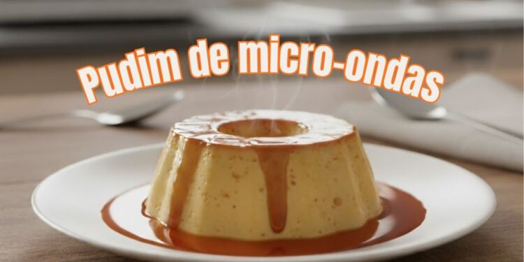 Nem leite condensado, nem farinha: aprenda a fazer esse pudim de micro-ondas espetacular