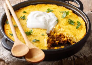 Torta de milho cremosa transforma refeições simples em delícias nutritivas