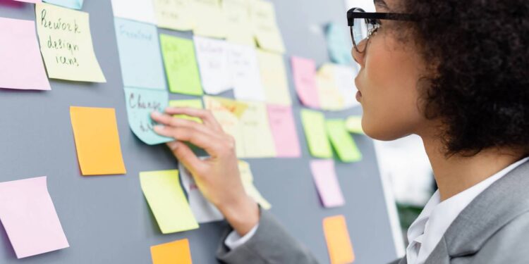 Como usar lembretes positivos para manter a motivação, segundo especialistas