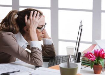 Técnicas para lidar com inseguranças profissionais segundo terapeutas