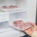 Este material comum pode comprometer a segurança dos alimentos no freezer
