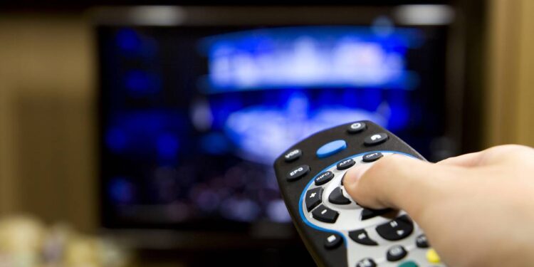 Filmes e séries imperdíveis para maratonar no fim de semana já estão no ar