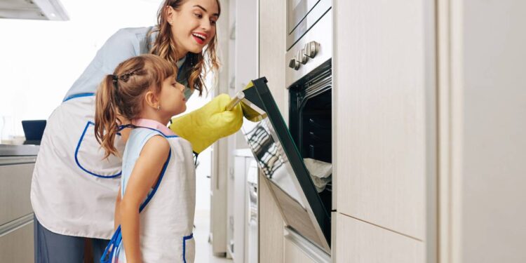 Nunca abra o forno nesse momento se quiser um bolo fofinho