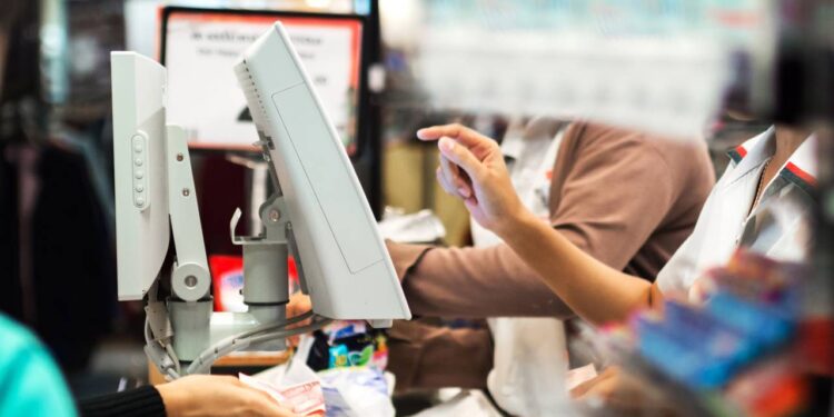 Gastar menos no supermercado tem mais a ver com emocional e planejamento