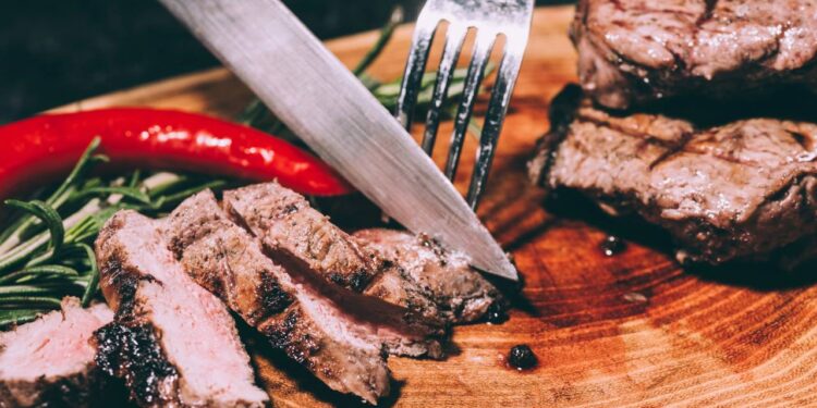 Os chefs usam este método para deixar o churrasco mais macio