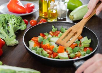 Como cozinhar vegetais controlando corretamente a temperatura da água