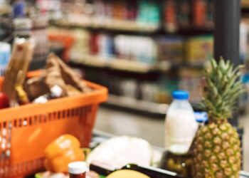 O gatilho mental que faz você a comprar por impulso, segundo a psicologia