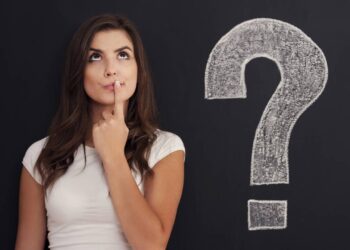 Como a tendência de buscar afeta sua percepção e decisões