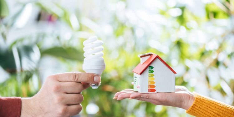 Reduza o consumo de energia em casa com 3 hábitos simples
