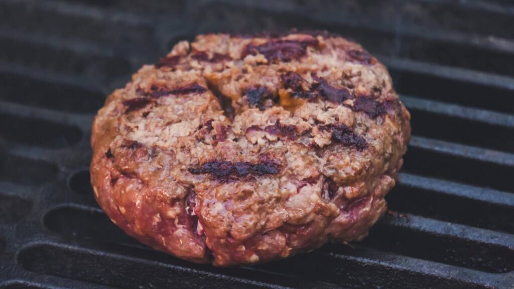 A regra 3-3-2-2 dos cozinheiros que deixa qualquer bife perfeito na frigideira