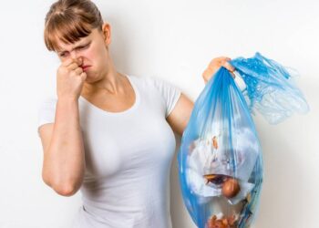 3 erros na cozinha que causam mau cheiro