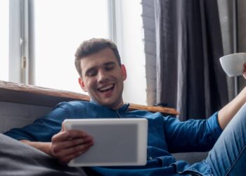 A erva que equilibra o humor e ainda protege o cérebro