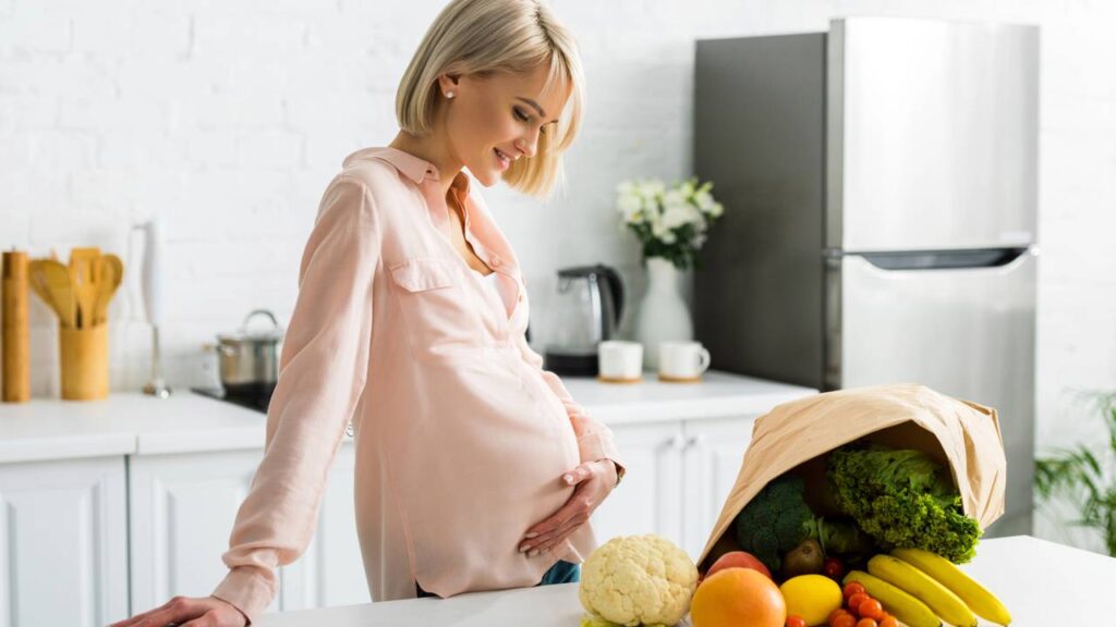Alimentos nutritivos que você deve comer durante a gestação, segundo nutricionista