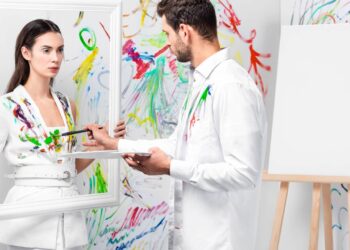 Por que criamos cenários fictícios antes de dormir, segundo psicologia