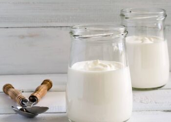 Iogurte natural: poderoso para o intestino, ossos e imunidade