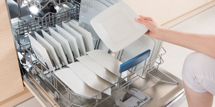 Dicas práticas para aproveitar ao máximo sua lava-louças no dia a dia