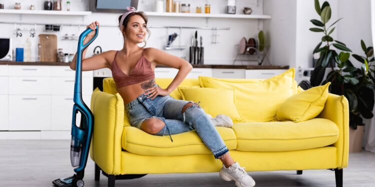 Como limpar a casa usando 10 minutos do seu dia