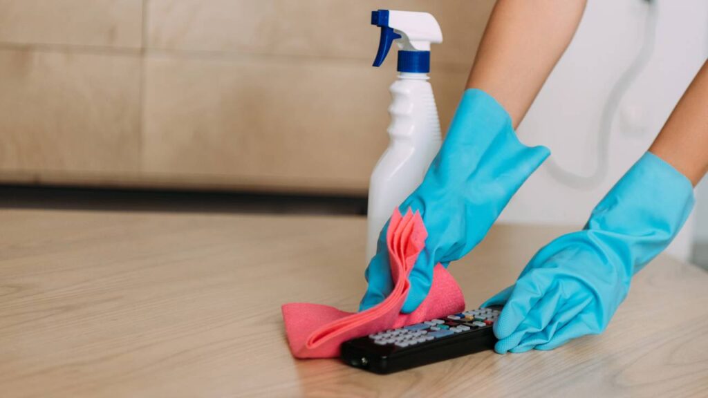 Itens da casa que você sempre esquece de limpar, mas acumulam bactérias