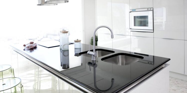 Limpe a casa com estes 7 ingredientes baratos que estão na sua cozinha