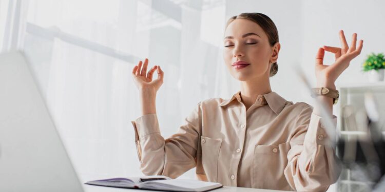 Rotina de 5 minutos que melhora seu humor e o sono