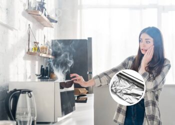 O que acontece quando o papel alumínio vai parar dentro do micro-ondas