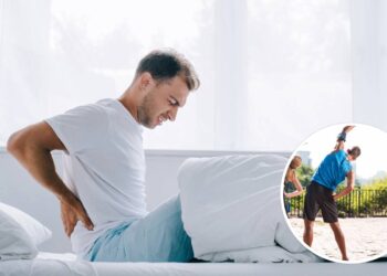 Como aliviar dores nas costas em casa, segundo especialistas