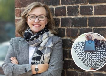 Erros de estilo comuns entre mulheres de 50 anos, segundo especialistas