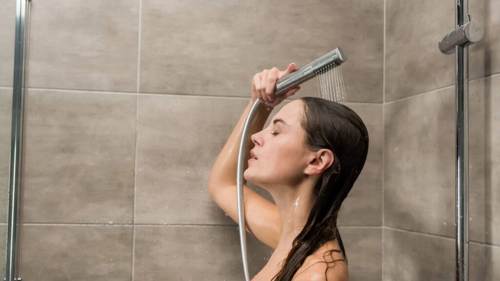 Por que devemos lavar o cabelo todos os dias segundo dermatologista