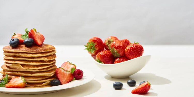 Café da manhã sem farinha: duas receitas saudáveis e deliciosas para começar o dia