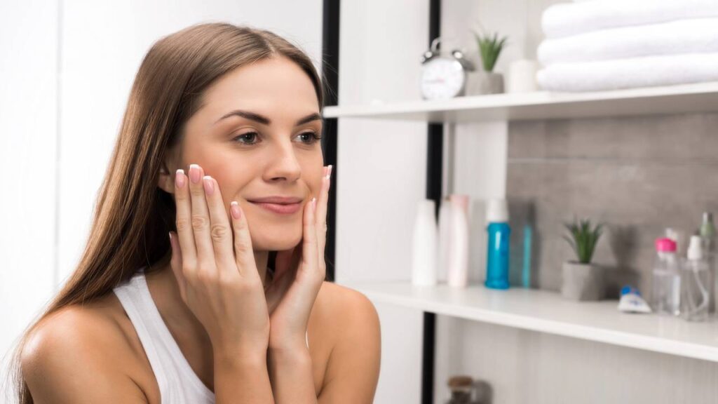 Como deixar a pele lisa igual de bebê usando fermento químico, segundo especialista