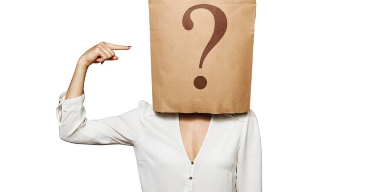 Por que pessoas low profile assustam tanto, segundo psicologia