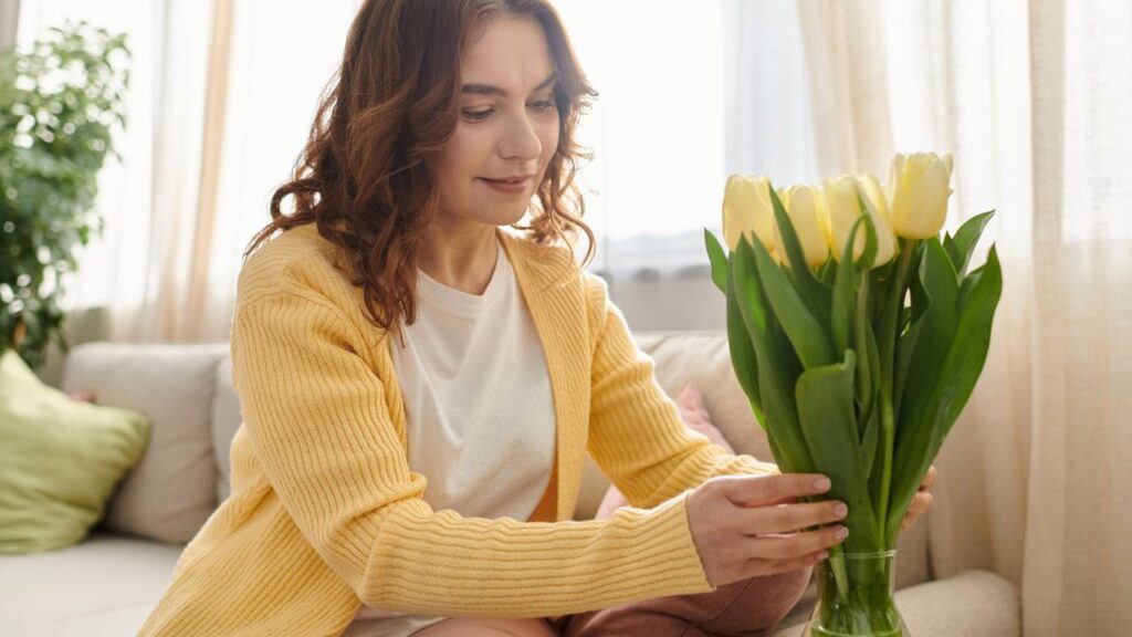 Plantas no verão precisam de cuidados específicos com irrigação, drenagem e exposição ao sol para manter o equilíbrio