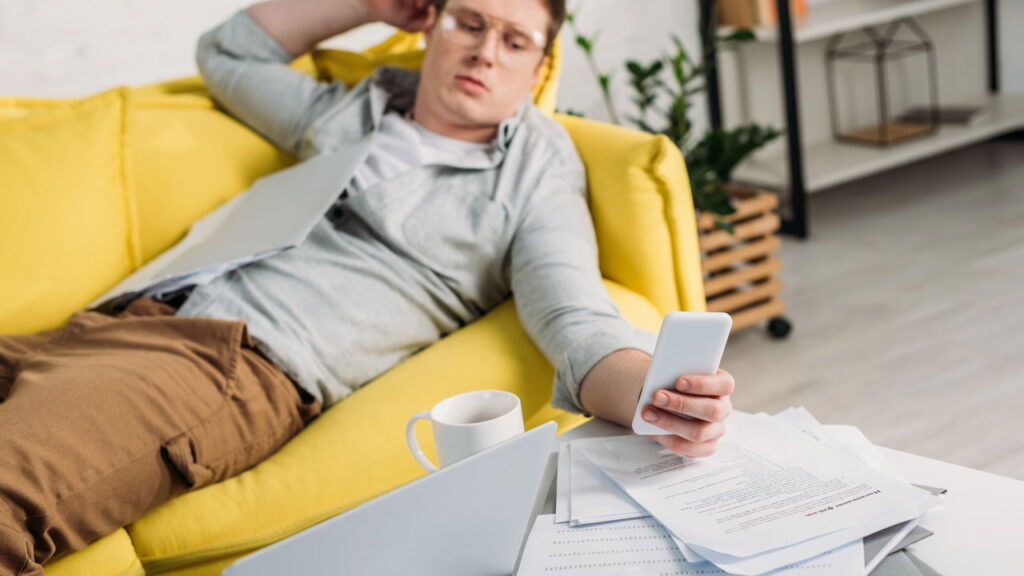 Procrastinação explicada sem culpa o que trava o foco e como sair do ciclo