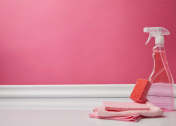 Você está usando desinfetante do jeito errado e gastando dinheiro à toa