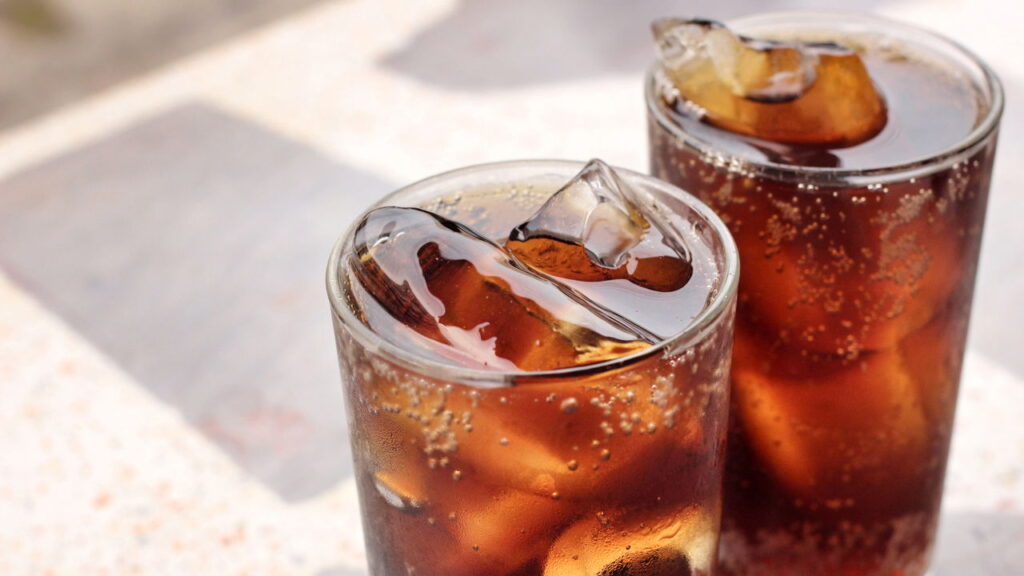 Refrigerante zero faz mal para a saúde ou não? Saiba o que dizem os nutricionistas