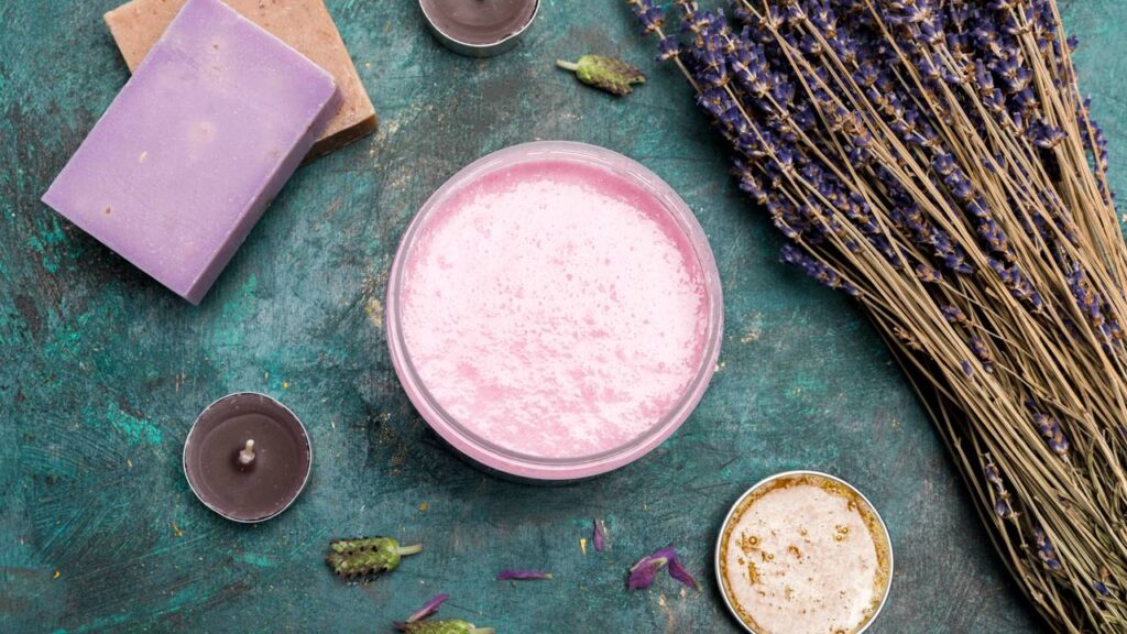 Como fazer sabão caseiro com óleo usado e garantir a limpeza da cozinha