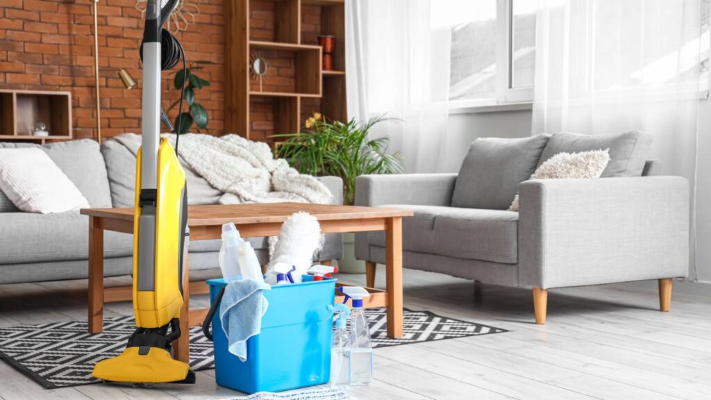 Esses truques vão deixar sua sala de estar brilhando em minutos