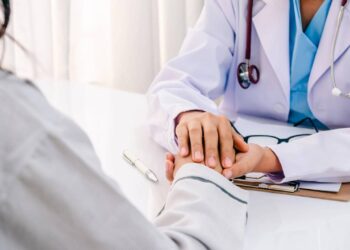 A saúde feminina pode ser fortalecida com práticas simples, segundo terapeutas