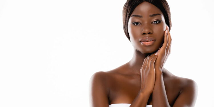 Saiba o que é o ácido hialurônico e por que ele domina a skincare