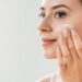 A importância de passar hidratante facial todos os dias para uma pele saudável