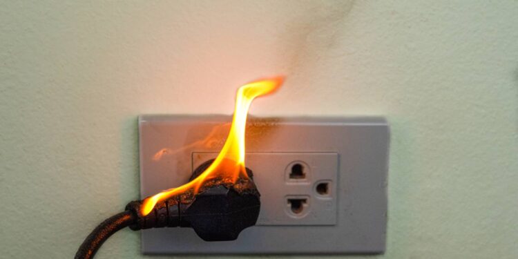 Por que você deve sempre desligar esse aparelho doméstico após o uso