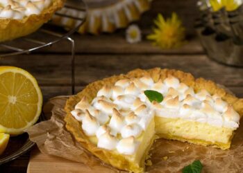Esta torta de limão sem forno é rápida de preparar e vai surpreender a família