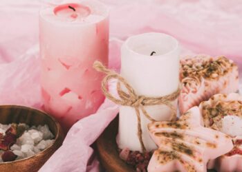 Descubra os benefícios das velas aromáticas e como elas transformam o seu bem-estar