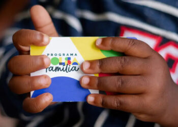 Quando o Bolsa Família para de cair na conta quer dizer que está atrasado ou bloqueado?