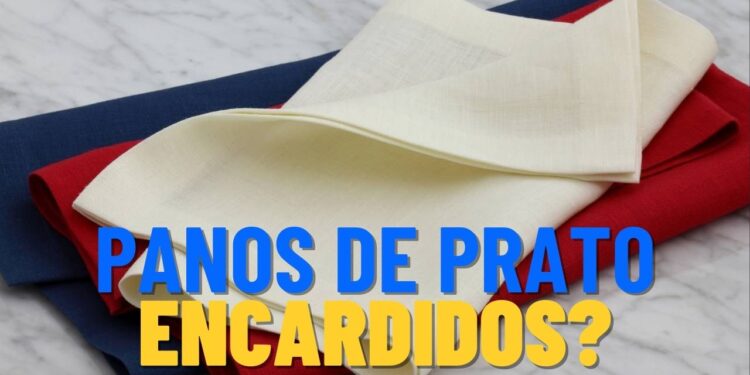 Como deixar panos de prato brancos de novo usando micro-ondas