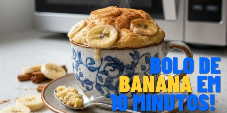 Bolo de banana delicioso que fica pronto em 10 minutos