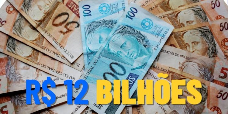 Governo pagará mais de R$ 12 bilhões para famílias neste mês