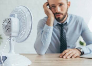 Ventilador não dá conta? Veja como fazer um ar condicionado caseiro que não vai aumentar sua conta de luz