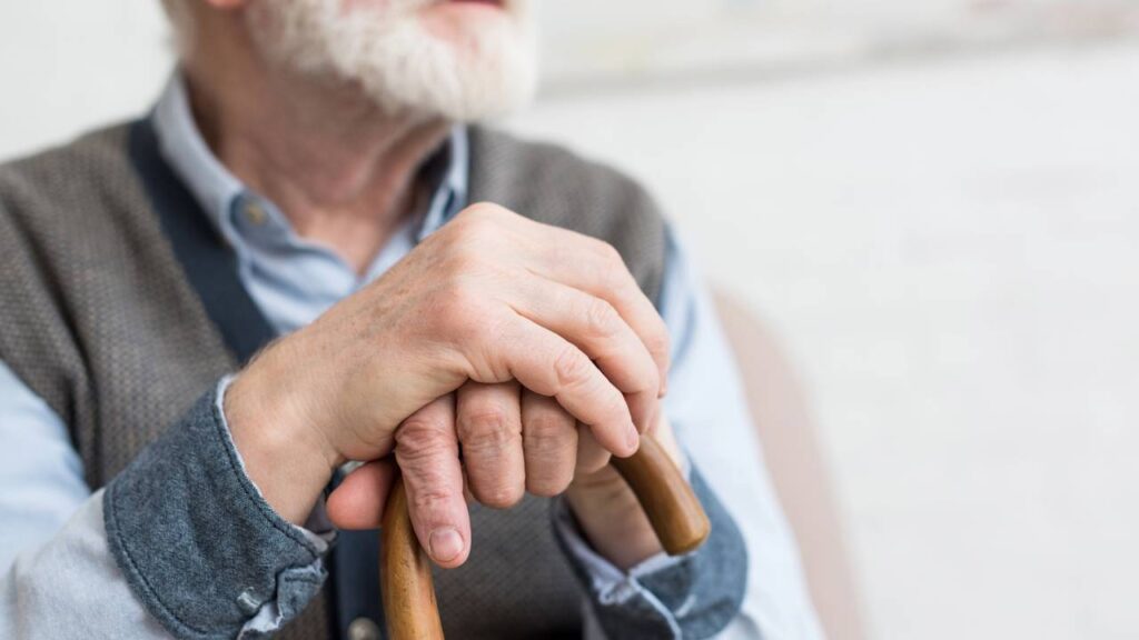 Entenda as novas regras da aposentadoria em 2025 e como se adaptar